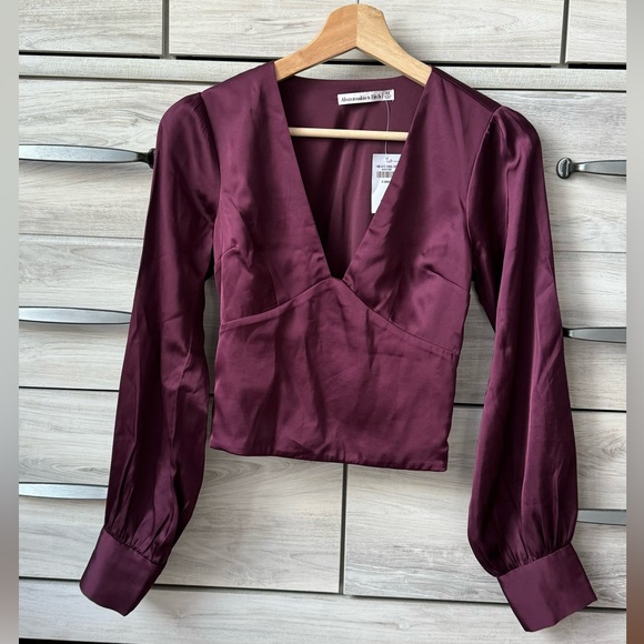 Abercrombie & Fitch Tops - NWT Abercrombie & Fitch A&F Satin Long Sleeve Top, rich Burgundy color size XS